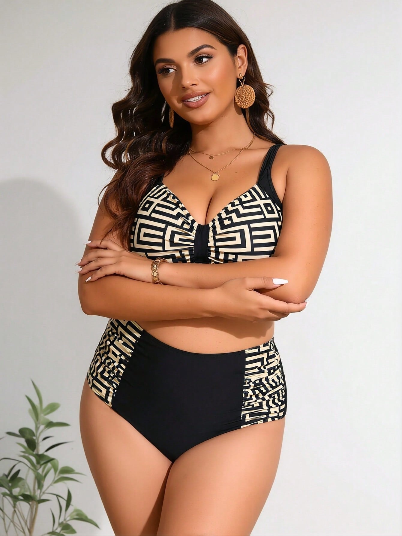 2026 New Women's Plus Size Bikini Set: Black & Gold Geometric Print Crop Top + High-Waisted Bottom With Side Panels