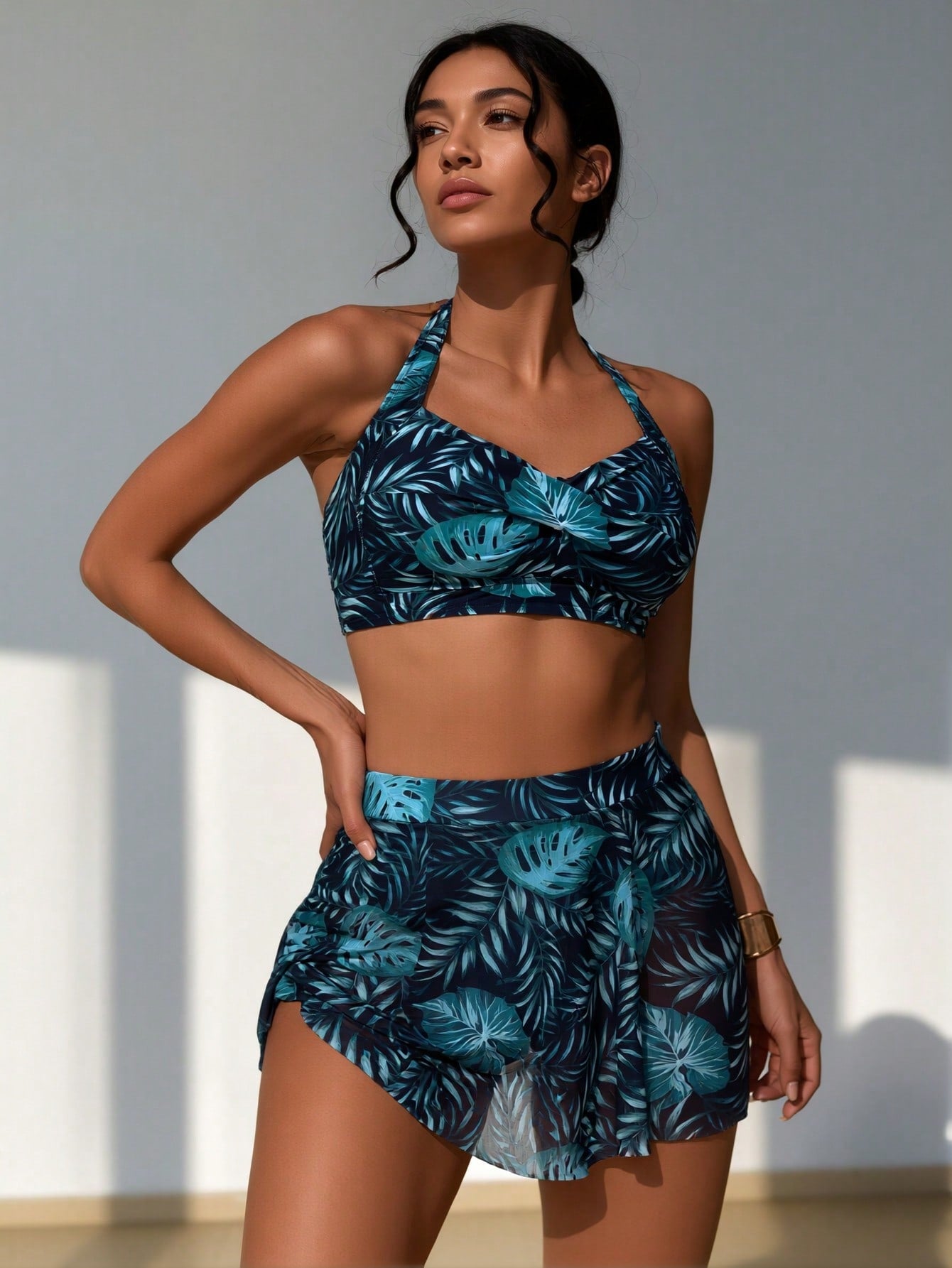 2026 New Teal Tropical Print Two-Piece Swimsuit Set, Halter Top & Mesh Skirted Bottom, Plus Size Slimming Beachwear