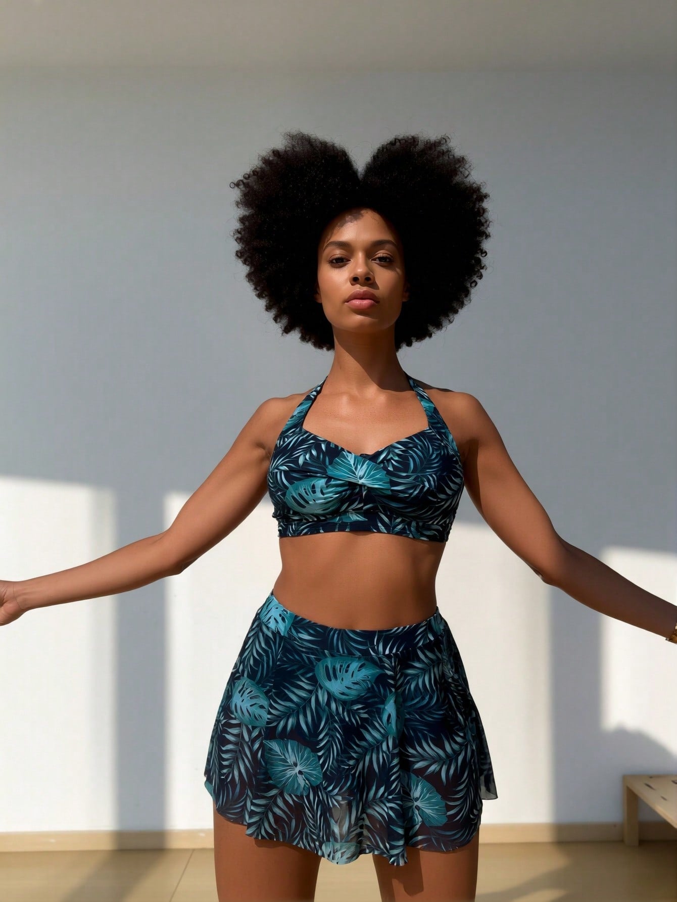 2026 New Teal Tropical Print Two-Piece Swimsuit Set, Halter Top & Mesh Skirted Bottom, Plus Size Slimming Beachwear