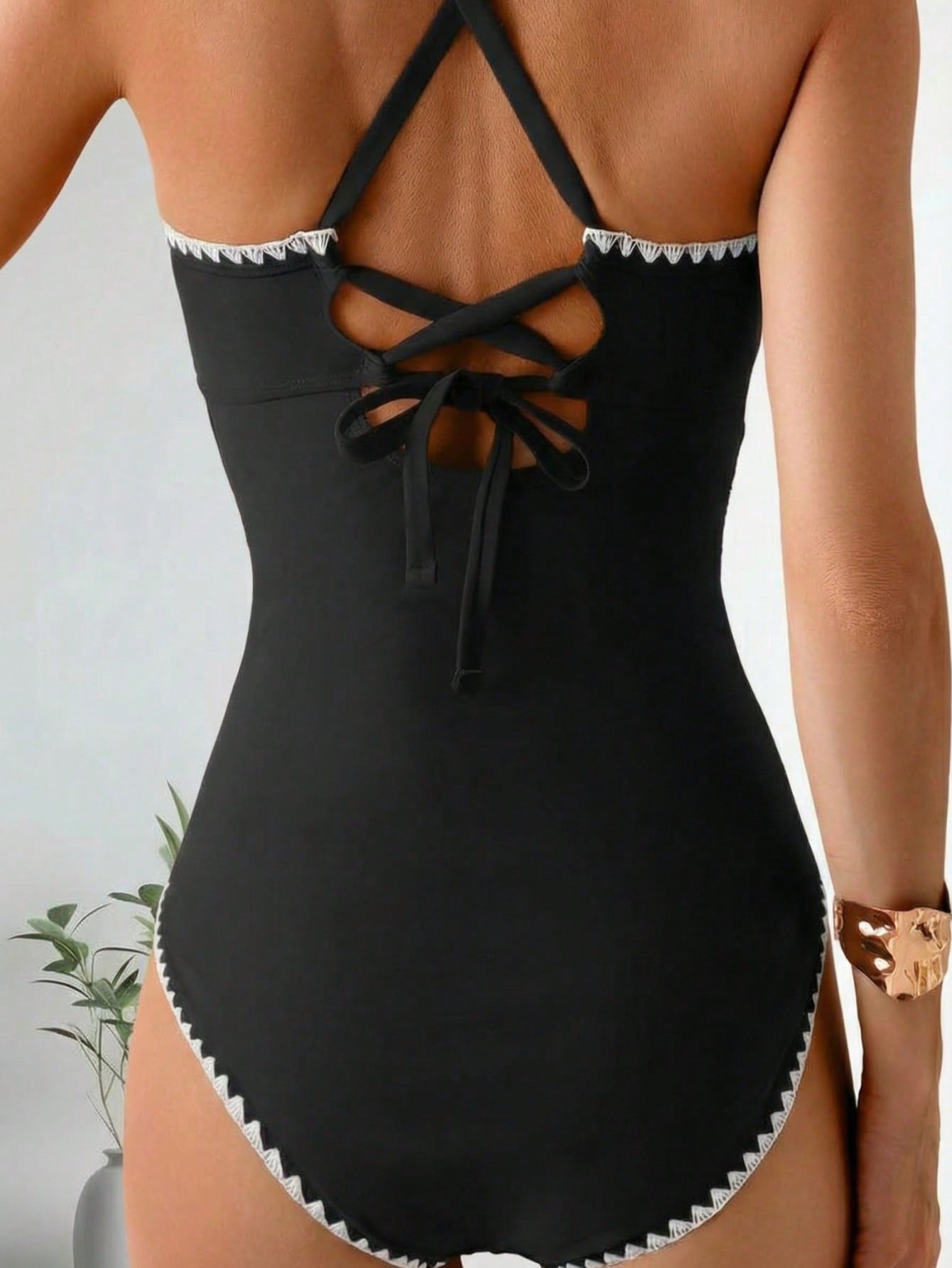 Black Contrast Trim Halter One Piece Swimsuits For Women