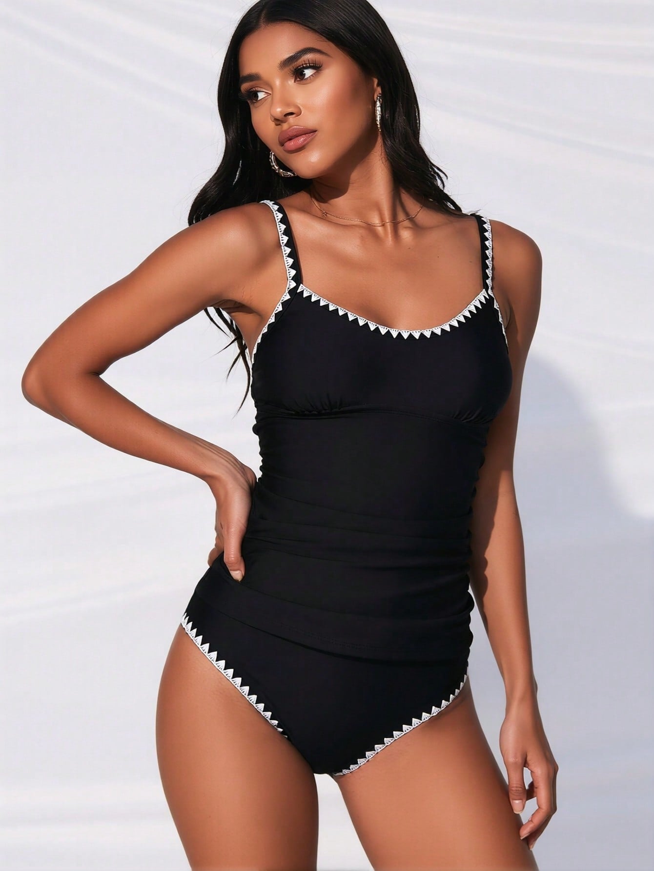 Black Contrast Trim Ruched Tankini Bikini Set For Women